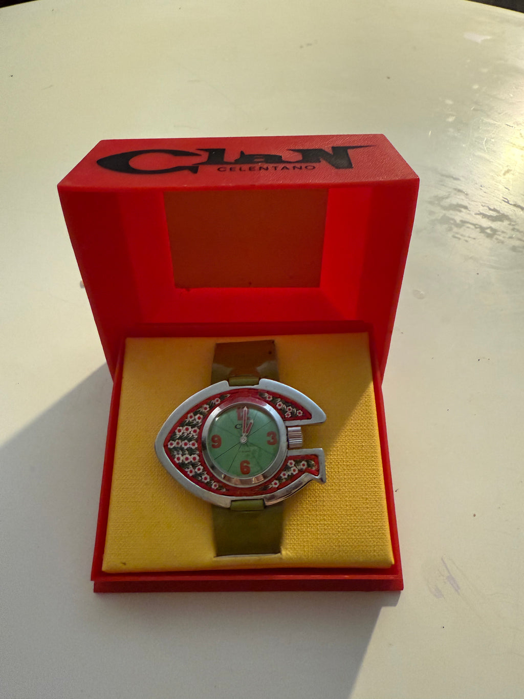 Montre Officielle du Clan Adriano Celentano – Pièce Rare & Iconique